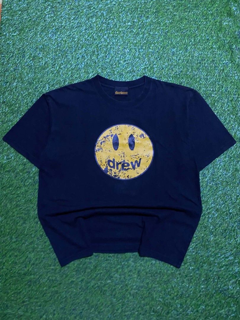 DREW HOUSE (Category: Tshirts & Polo Shirts ) located in Manila. Submitted by franzenbal30332 (Listing ID 1463698605, Image 1). Description: DREW HOUSE SIZE XL to 2XL WIDTH - 23 LENGTH - 28 COLOR RATE 9.5 EXCELLENT CONDI NO ISSUE.