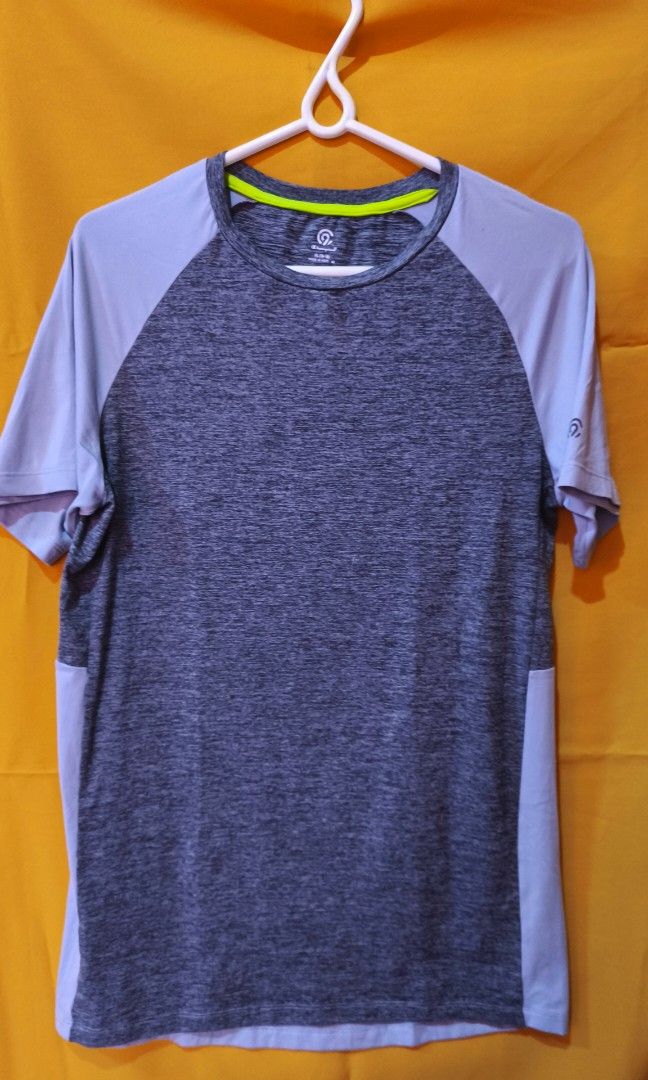 Drifit Shirt (Category: Tshirts & Polo Shirts ) located in Bacoor. Submitted by kaykay858 (Listing ID 1463670380, Image 1). Description: .