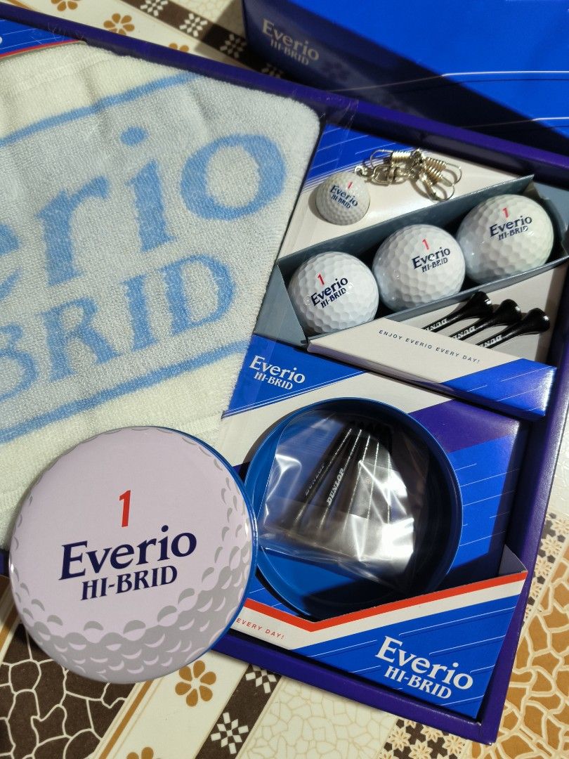 Dunlop everio hi-brid (Category: Golf) located in Cavite. Submitted by jenniferst88424 (Listing ID 1463682362, Image 3). Description: Set Contents Golf Balls: White Dunlop Everio Hi-Brid balls (number 1 large-diameter ball plus sleeve balls) Towel: White cotton hand/face towel with blue "Everio Hi-Brid" embroidery Accessories: Golf tees and a ball marker / keychain set.