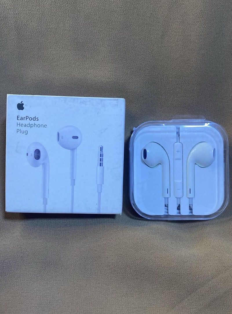 Earpods jack type earphone (Category: Headphones & Headsets) located in Manila. Submitted by pricious (Listing ID 1463670900, Image 1). Description: .