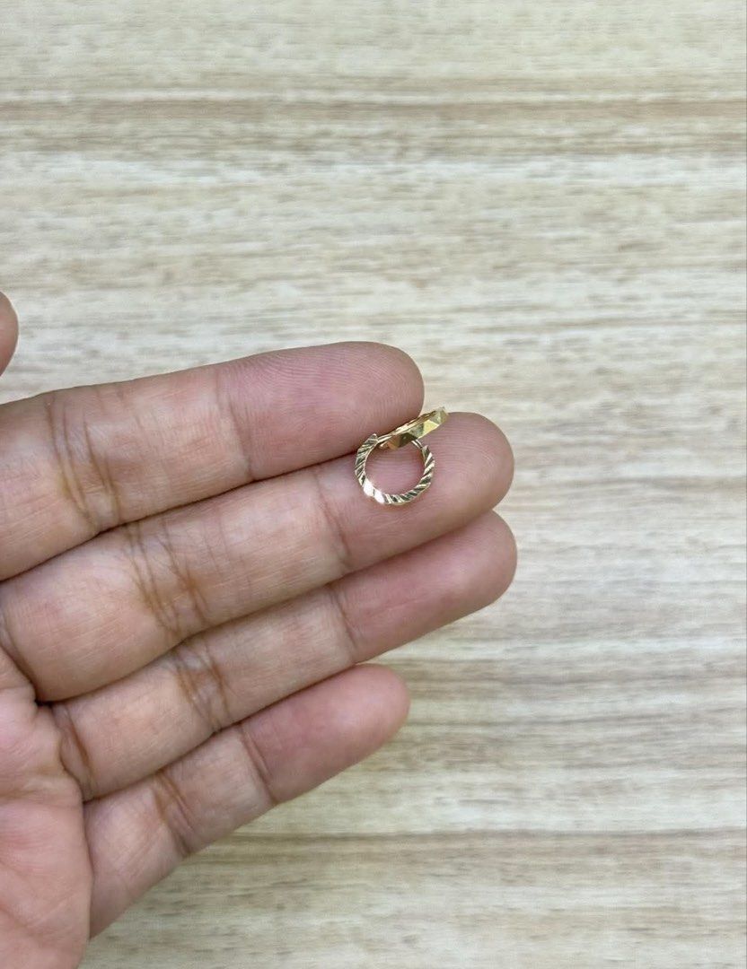 Earring (Category: Body Jewelry) located in Manila. Submitted by mightystone_77b719 (Listing ID 1463667655, Image 3). Description: .