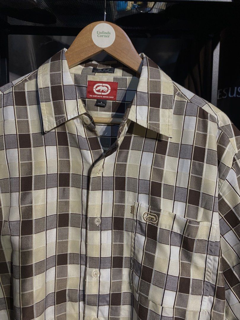 ECKO POLO (Category: Tshirts & Polo Shirts ) located in San Pablo. Submitted by genesisllo24149 (Listing ID 1463667412, Image 3). Description: ECKO POLO LENGTH -> 31 WIDTH -> 25 ISSUE -> NONE CONDITION -> EXCELLENT DM TO PURCHASE 📥 DISCLAIMER: - Please manage your expectations, posted items are preloved, used & thrifted -Actual color may vary due to lighting -Flaker will be posted.