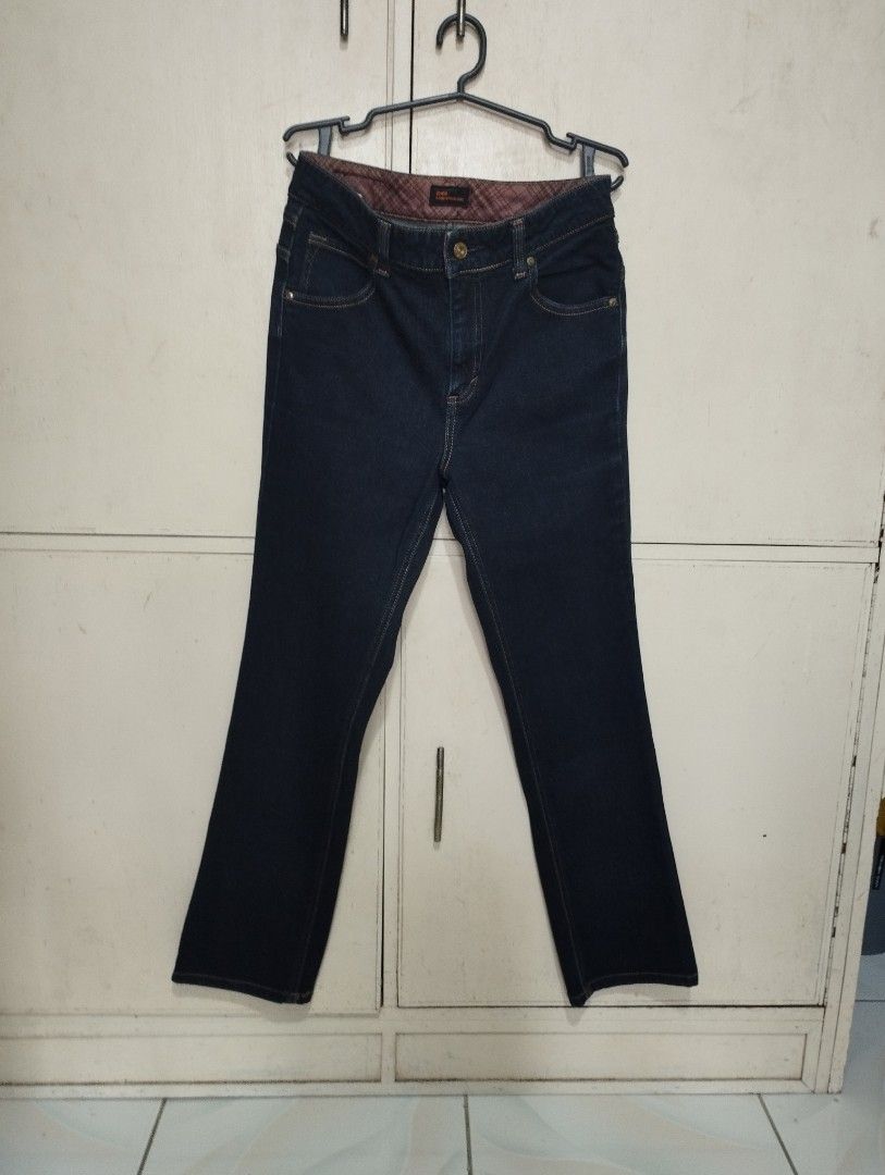 Edwin Made in Japan Jeans 30" (Category: Jeans) located in San Fernando. Submitted by nerosales (Listing ID 1463600622, Image 1). Description: Edwin Jeans Made in Japan stretchable waist 30 inches length 38 inch hem 7 inches 399 pesos only SM City Pampanga Shipping: J&T Payment: Gcash NO COD / NO COP.