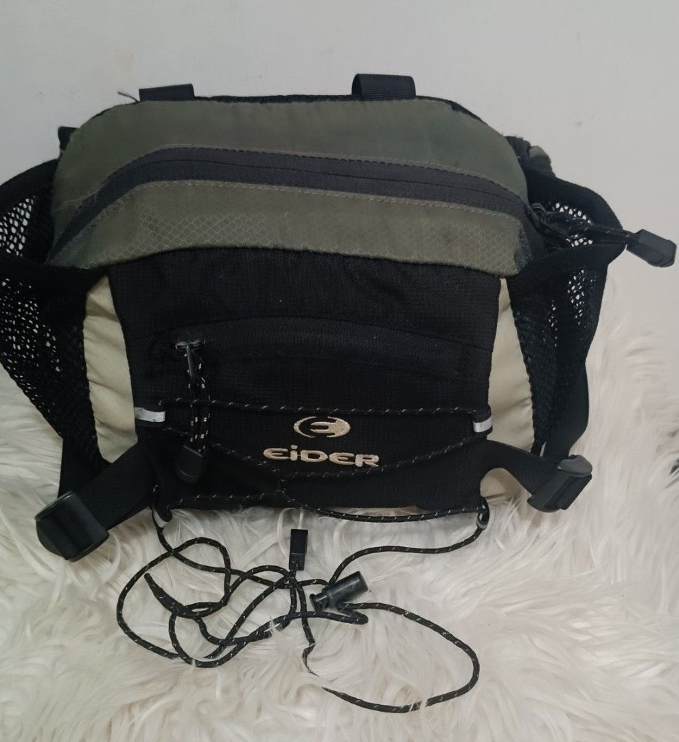 Eider Belt Bag (Category: Belt bags, Clutches and Pouches) located in Davao. Submitted by naxarugal (Listing ID 1463557613, Image 1). Description: ukay source may discoloration.