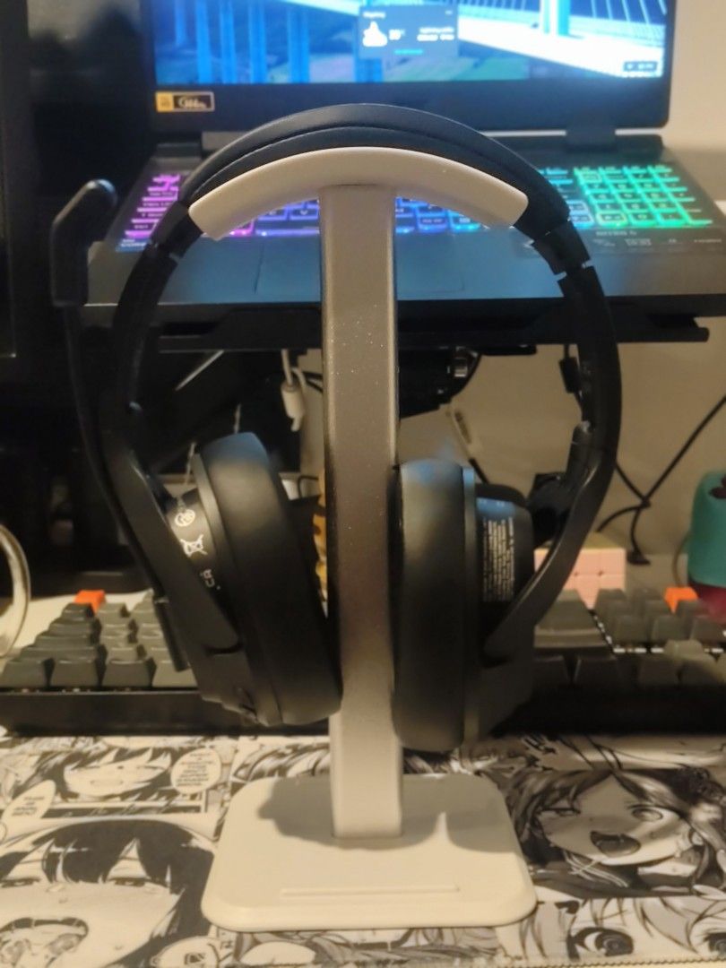 EKSA H6 Gaming Headset with Microphone (Category: Headphones & Headsets) located in Mabalacat. Submitted by dam-sun (Listing ID 1463639920, Image 1). Description: - EKSA H6 Gaming Headset - Color: Black - Built-in microphone - Perfect for gaming and calls - Reason for selling: Upgraded to a new headset.