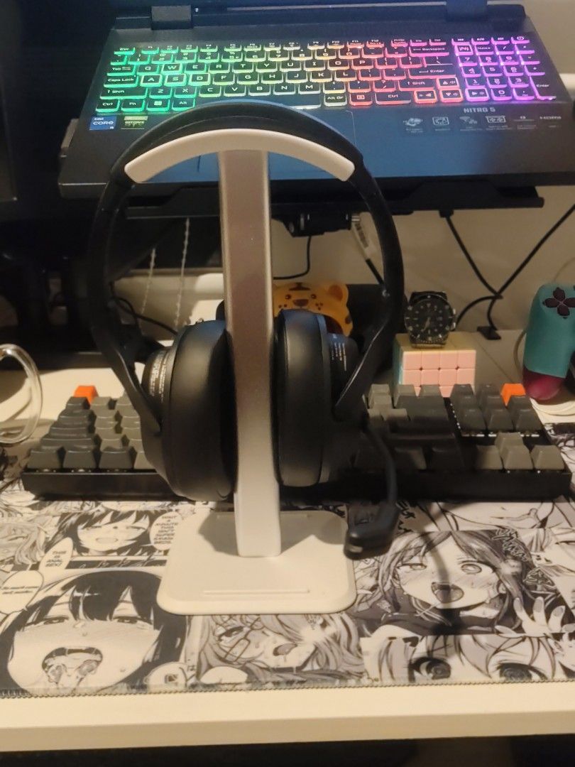 EKSA H6 Gaming Headset with Microphone (Category: Headphones & Headsets) located in Mabalacat. Submitted by dam-sun (Listing ID 1463639920, Image 3). Description: - EKSA H6 Gaming Headset - Color: Black - Built-in microphone - Perfect for gaming and calls - Reason for selling: Upgraded to a new headset.