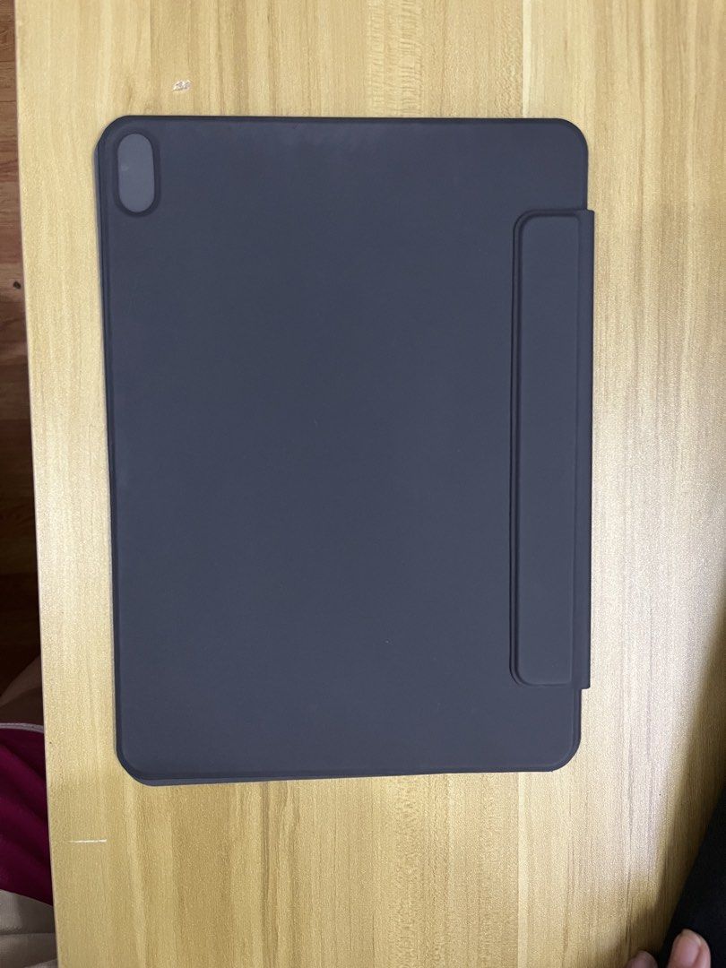 Elago iPad Air 10.9” Magnetic Folio (Category: Cases & Sleeves) located in General Mariano Alvarez. Submitted by mysticalcloud (Listing ID 1463737292, Image 2). Description: Elago Powerful Magnetic Folio Case Compatible for iPad Air 11(M4, M3, M2), 5th, 4th / Pro 11(1st) UNLIKE OTHER GENERIC CASES THAT are mass produced, all of our cases are designed IN HOUSE FROM SCRATCH. From a concept, all the way to a finished product, every aspect of creatin