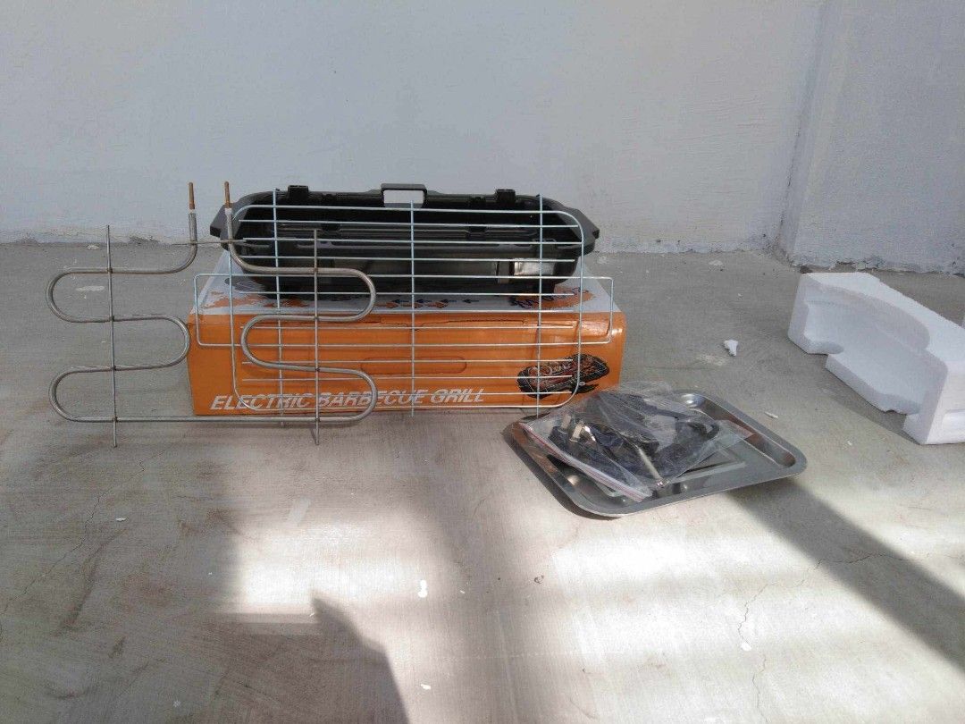 Electric Barbecue Grill (Category: BBQ, Grills & Hotpots) located in Manila. Submitted by redonlineshop (Listing ID 1463557722, Image 3). Description: Electric Barbecue Grill ₱500 ON HAND BRAND NEW Mode of Payment: Gcash,COD Same day delivery + Delivery Fee.