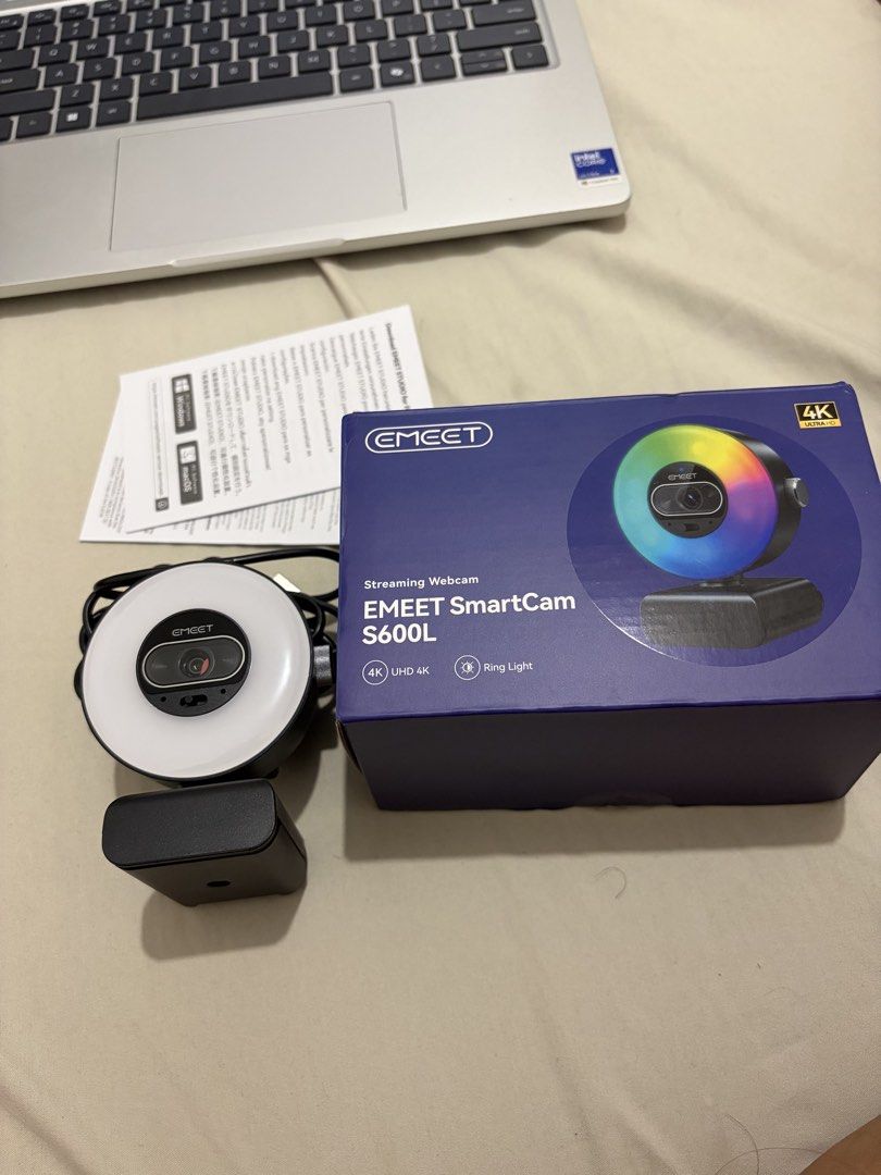 EMEET SmartCam S600L with Ring Light (Category: Webcams) located in Taguig. Submitted by hanapiee (Listing ID 1463634619, Image 1). Description: - EMEET SmartCam S600L: Elevate your streaming and video calls. - Stunning UHD 4K Resolution: Experience incredibly sharp and detailed video. - Built-in Ring Light: Achieve professional-looking illumination effortlessly. - Wide Compatibility: Works seamlessly with Windows and macOS. - EMEET STUDIO Softwa