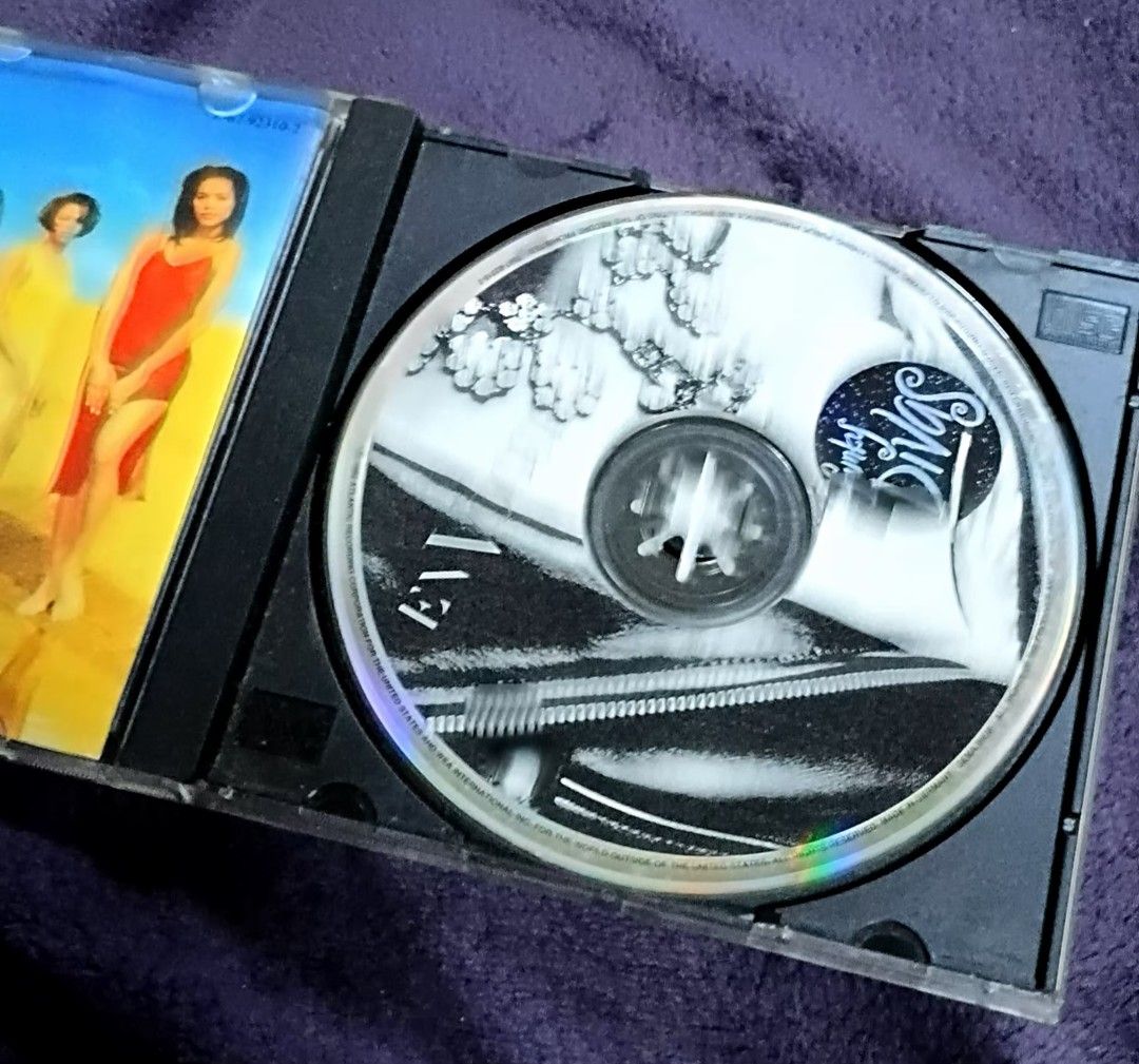 En Vogue Funky Divas CD (Category: CDs & DVDs) located in Quezon City. Submitted by dancatz (Listing ID 1463692379, Image 2). Description: □ P 200.00 - En Vogue Funky Divas CD - Features hit songs: 'Runaway Love', 'My Lovin' - Classic 90s R&B album - Perfect for En Vogue fans LFB Seller's location : Brgy. Sta. Teresita Quezon City Please DM for more details Payment Mode : Gcash Bank transfer [ BPI ] Delivery methods : LBC Express J&T Express. Gra