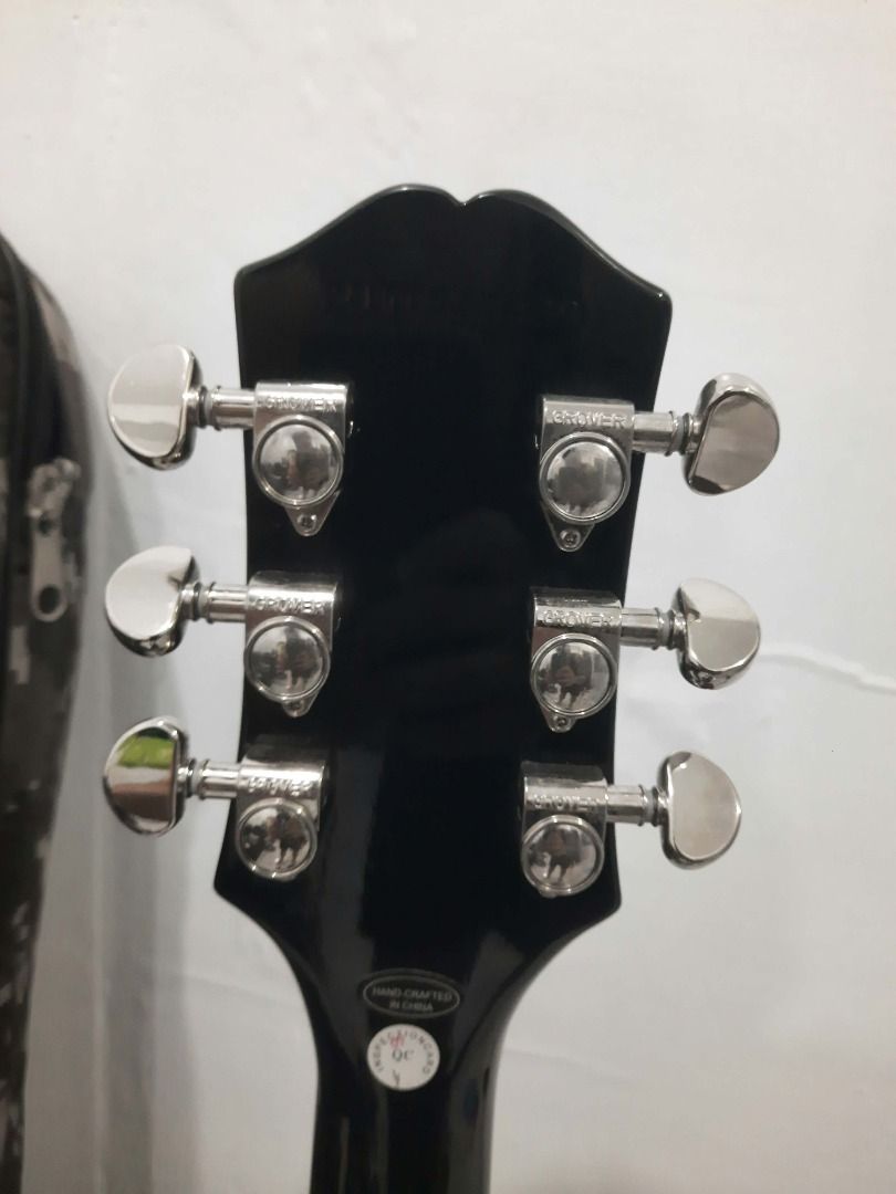EPIPHONE LES PAUL MUSE – JET BLACK METALLIC (Category: Musical Instruments) located in Quezon City. Submitted by rgpacis (Listing ID 1463588018, Image 3). Description: Selling my *Epiphone Les Paul Muse Electric Guitar* in *Jet Black Metallic* *INCLUSIONS:* ✅ Epiphone Les Paul Muse Guitar ✅ Gig Bag ✅ Small Generic Guitar Stand 🎥 * YOU CAN REQUEST AN ACTUAL GUITAR DEMO SO YOU CAN HEAR HOW IT SOUNDS AND SEE IT IN ACTION. *FEATURES:* • Mahogany cha