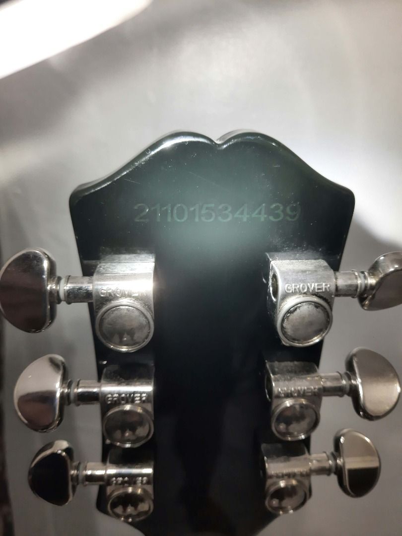 EPIPHONE LES PAUL MUSE – JET BLACK METALLIC (Category: Musical Instruments) located in Quezon City. Submitted by rgpacis (Listing ID 1463588018, Image 2). Description: Selling my *Epiphone Les Paul Muse Electric Guitar* in *Jet Black Metallic* *INCLUSIONS:* ✅ Epiphone Les Paul Muse Guitar ✅ Gig Bag ✅ Small Generic Guitar Stand 🎥 * YOU CAN REQUEST AN ACTUAL GUITAR DEMO SO YOU CAN HEAR HOW IT SOUNDS AND SEE IT IN ACTION. *FEATURES:* • Mahogany cha