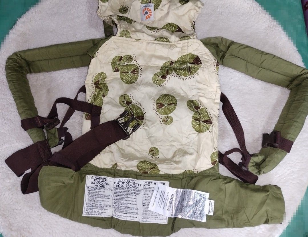Ergo Baby Carrier (Category: Carriers & Slings) located in Digos. Submitted by thrifted-sheila04 (Listing ID 1463662932, Image 3). Description: .
