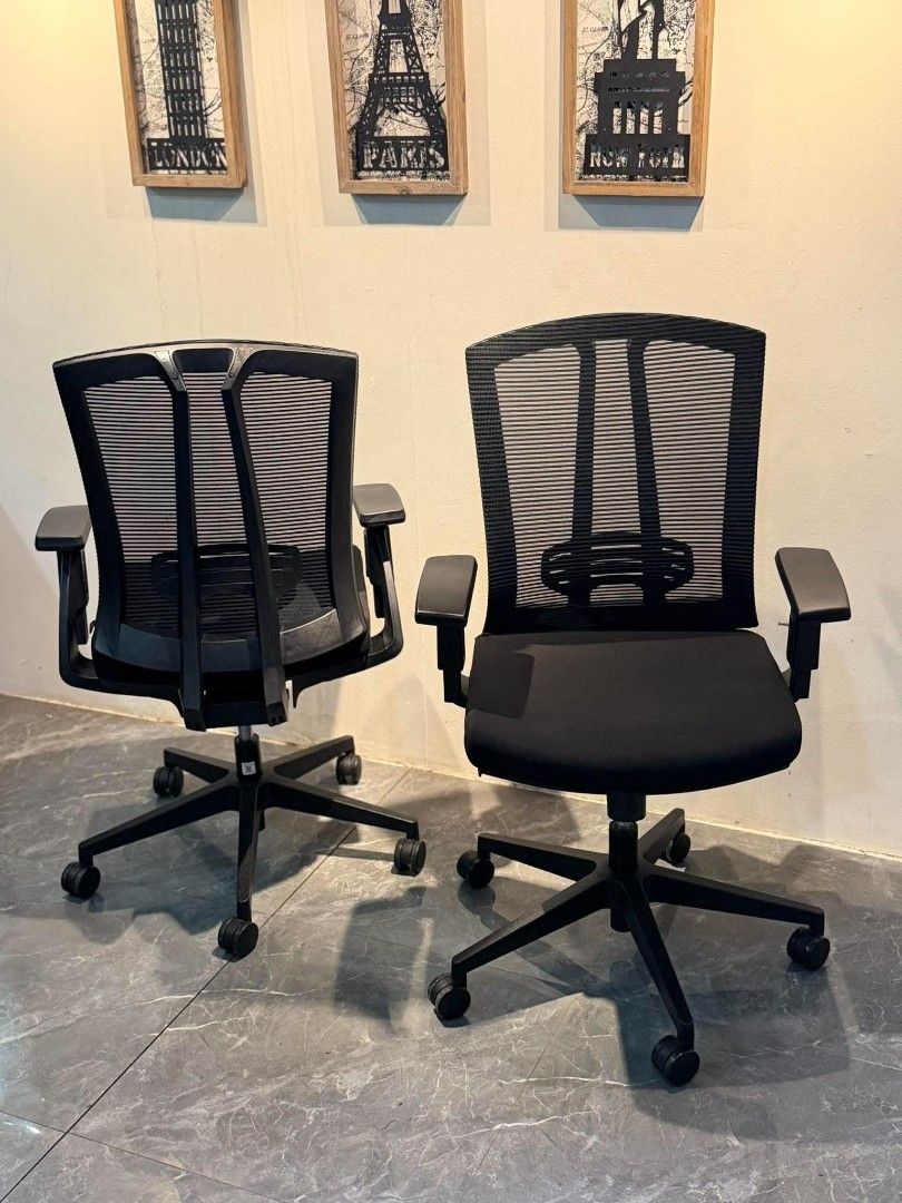 Ergonomic Mesh Back Office Chair with Armrests (Category: Office Furniture & Fixtures) located in Quezon City. Submitted by kcofficefurnitures (Listing ID 1463707471, Image 3). Description: 🖤 Premium Mesh Office Chair Modern Ergonomic Office Chair – Black Upgrade your workspace with this sleek and comfortable Black Mesh Office Chair, perfect for offices, home workspaces, study areas, and business establishments. ✨ Features: Premium-looking black