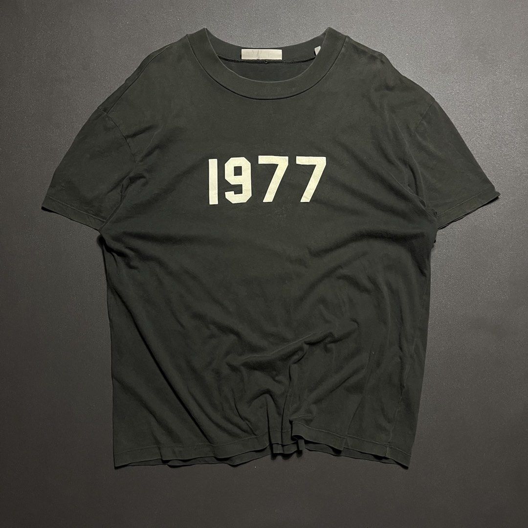 Essentials FOG 1997 Shirt (Category: Tshirts & Polo Shirts ) located in Moncada. Submitted by tishokthrift (Listing ID 1463722205, Image 1). Description: Dimensions (in INCHES): 23.5 by 28.5.