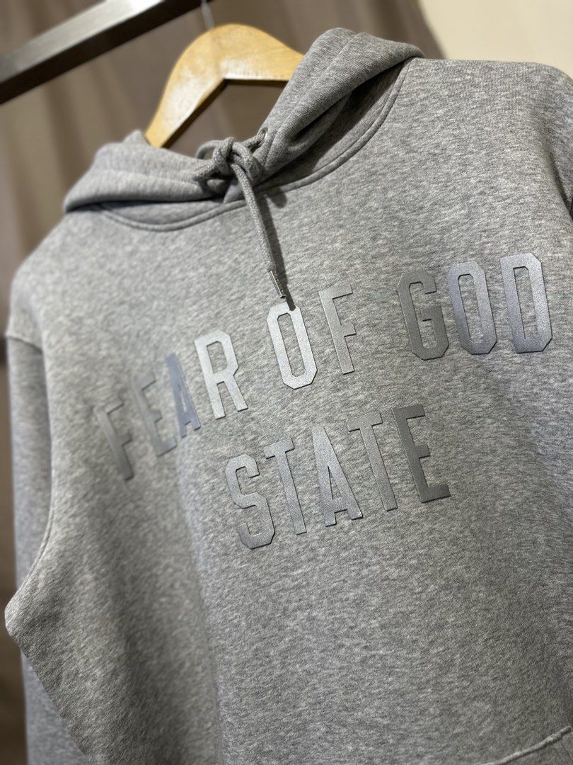 Essentials FOG State (Gray) (Category: Hoodies) located in Manila. Submitted by jasonaldave98 (Listing ID 1463631688, Image 2). Description: Essentials FOG State Hoodie (Gray) Php 750.00 Size: Large - 23x28 - Brand New Location: South Cembo Taguig City .