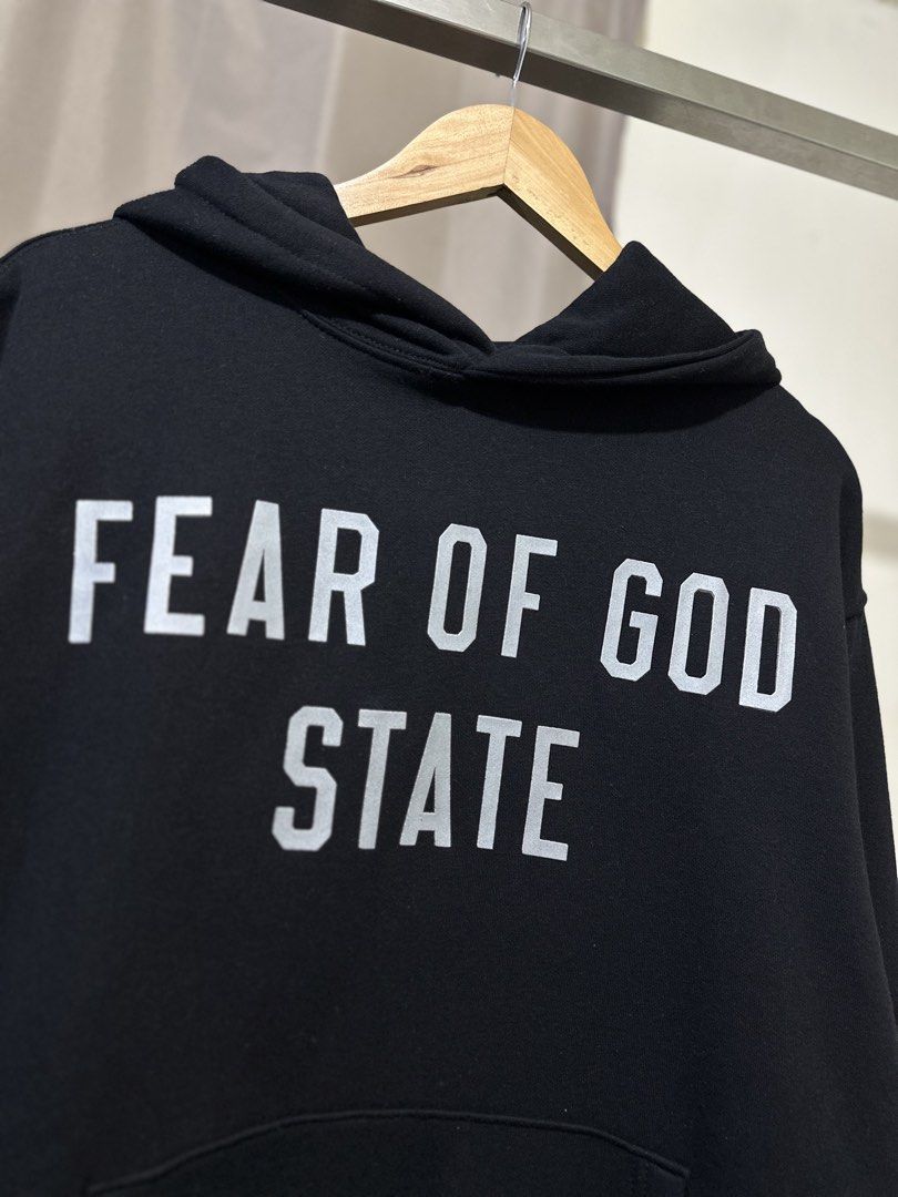 Essentials FOG State Hoodie (Category: Hoodies) located in Manila. Submitted by jasonaldave98 (Listing ID 1463631234, Image 3). Description: Essentials FOG State Hoodie (Black) Php 750.00 Size: Large - 25x28 - Brand New Location: South Cembo Taguig City .