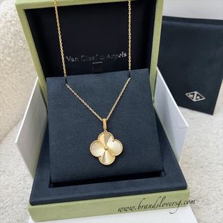 (Category: ) located in . Submitted by brands_lover (Listing ID 1463573587, Image 1). Description: .