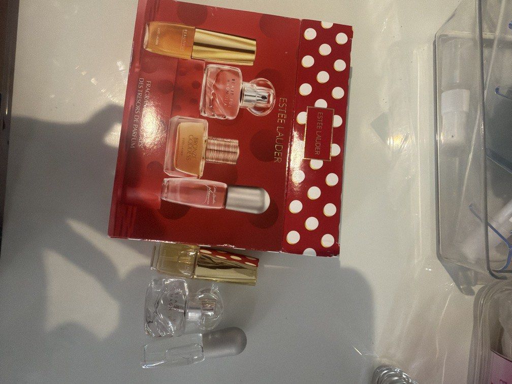 Estee lauder perfumes (Category: Fragrance & Deodorants) located in Quezon City. Submitted by destashingmycloset (Listing ID 1463572854, Image 1). Description: .