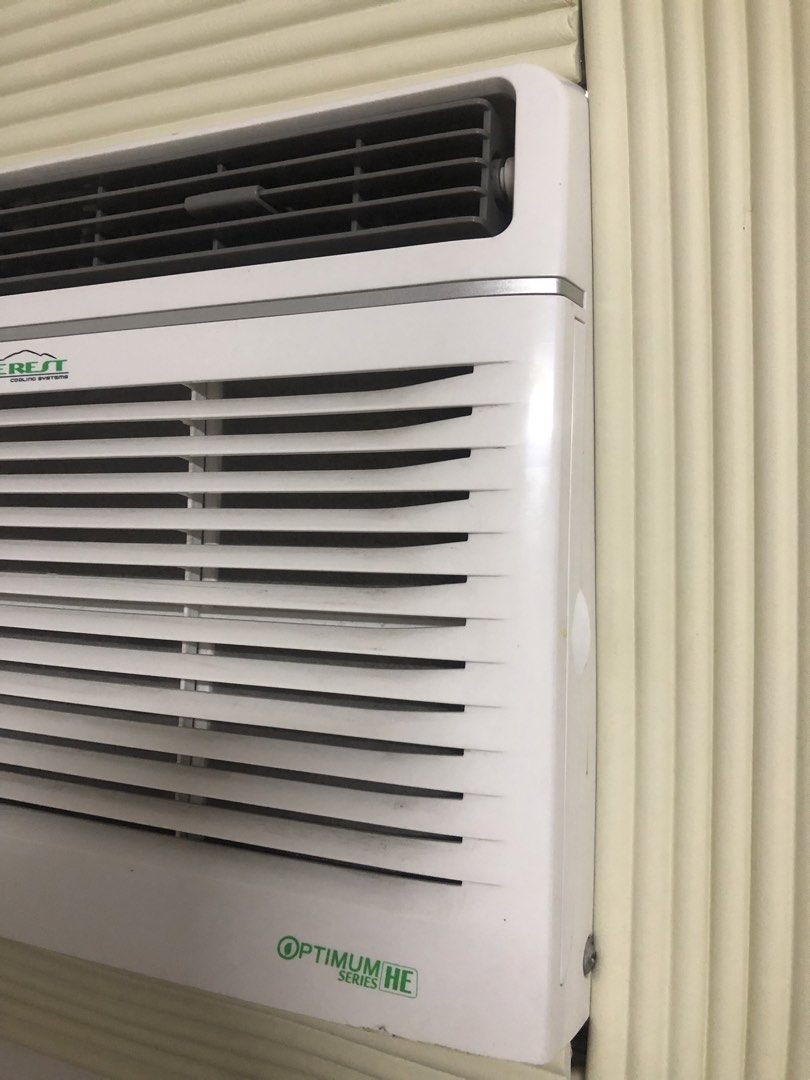 Everest 0.6HP Non-Inverter Window Type Aircon (Category: Air Conditioning and Heating) located in Caloocan City. Submitted by ninyadolor (Listing ID 1463640081, Image 3). Description: - Everest Optimum HE Series window type aircon - Effectively cools down rooms - Features temperature and mode controls - Selling because of moving out - Pick up only ORIGINAL PRICE IS 8,999.