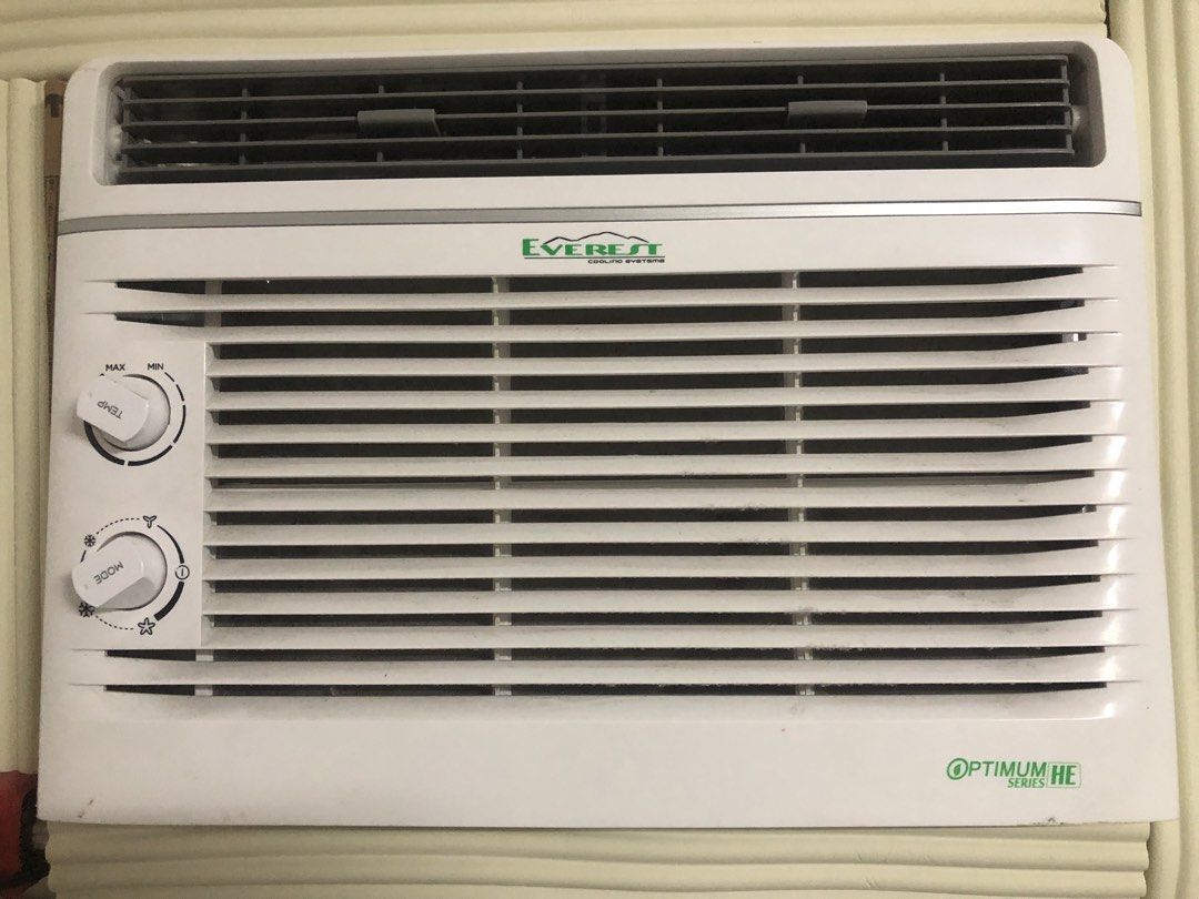 Everest 0.6HP Non-Inverter Window Type Aircon (Category: Air Conditioning and Heating) located in Caloocan City. Submitted by ninyadolor (Listing ID 1463640081, Image 1). Description: - Everest Optimum HE Series window type aircon - Effectively cools down rooms - Features temperature and mode controls - Selling because of moving out - Pick up only ORIGINAL PRICE IS 8,999.