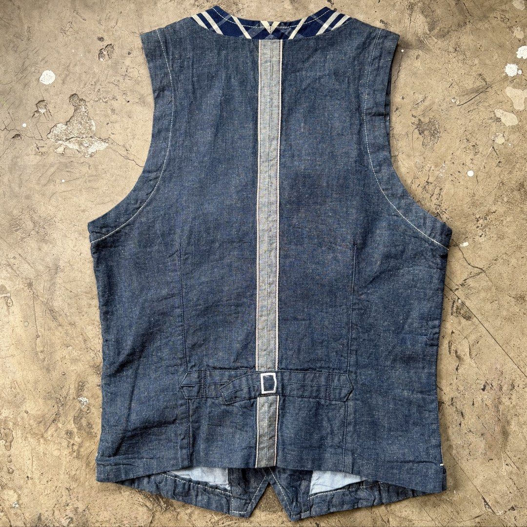 Evisu - Hybrid Back Selvedge Vest (Category: Vests) located in Cavite. Submitted by 4118.ph (Listing ID 1463656436, Image 2). Description: Small Excellent condition Width 18” Length 25”.