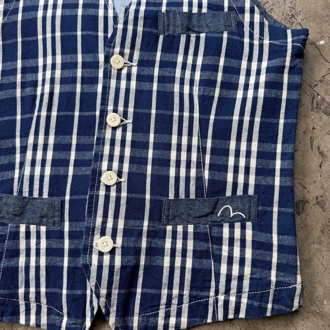 Evisu - Hybrid Back Selvedge Vest (Category: Vests) located in Cavite. Submitted by 4118.ph (Listing ID 1463656436, Image 3). Description: Small Excellent condition Width 18” Length 25”.