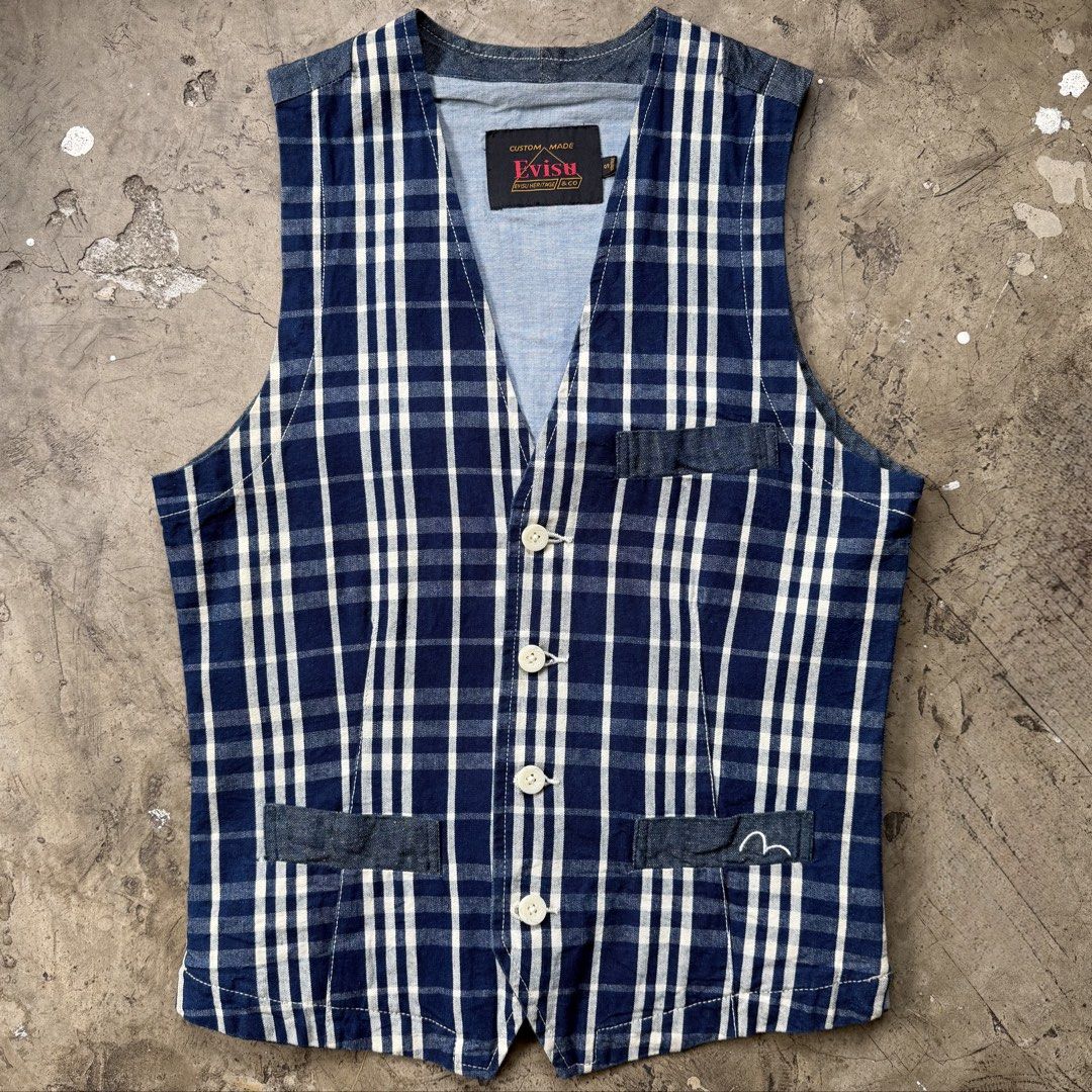 Evisu - Hybrid Back Selvedge Vest (Category: Vests) located in Cavite. Submitted by 4118.ph (Listing ID 1463656436, Image 1). Description: Small Excellent condition Width 18” Length 25”.