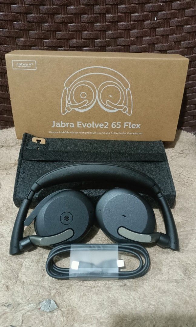 evolve2 65 flex MS stereo (Category: Headphones & Headsets) located in Rodriguez. Submitted by angelshoppe (Listing ID 1463696589, Image 1). Description: .