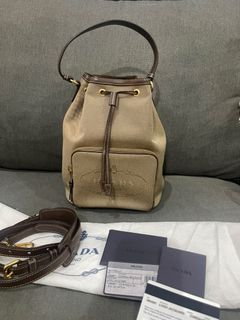 (Kategori: ) berada di . Dikirim oleh anzeraluxbags.id (ID iklan 1463614751, Gambar 1). Deskripsi: .