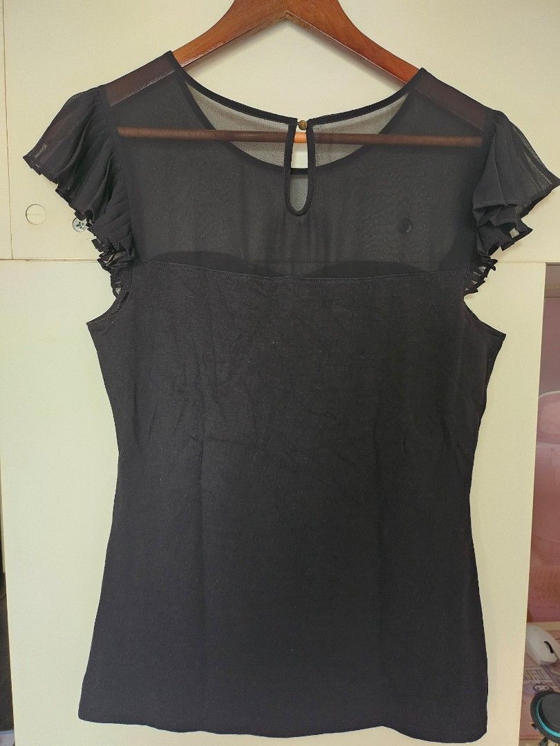 Express Black Sheer Mesh Ruffle Sleeve Top Size M (Category: Blouses) located in Taguig. Submitted by ynalorenzo (Listing ID 1463621190, Image 3). Description: - Button detail at the back neckline.