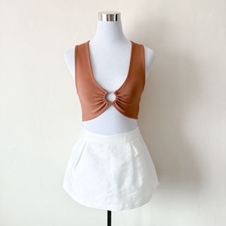 (Category: ) located in . Submitted by rosywardrobe (Listing ID 1463612497, Image 1). Description: .