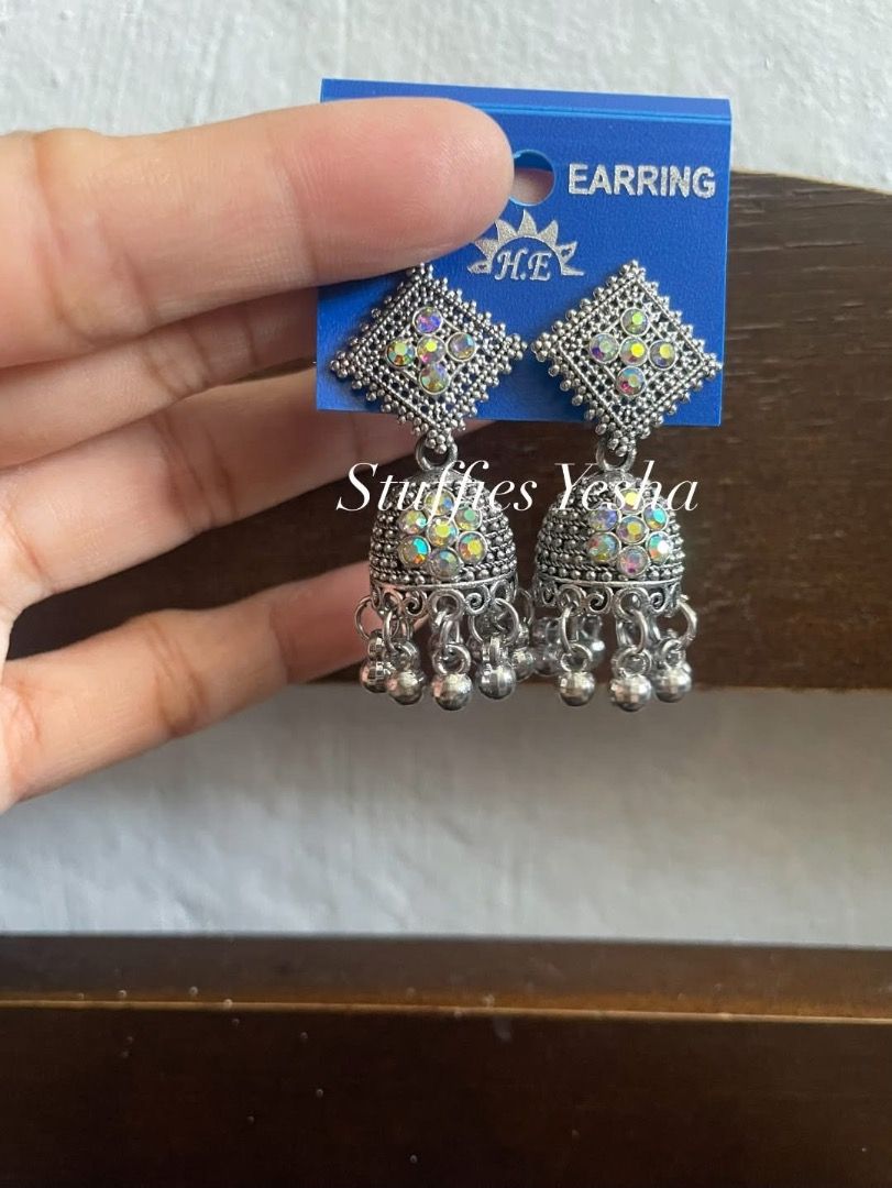 Fashioned Earring (Category: Earrings) located in Manila. Submitted by stuffiesyesha (Listing ID 1463669394, Image 2). Description: .