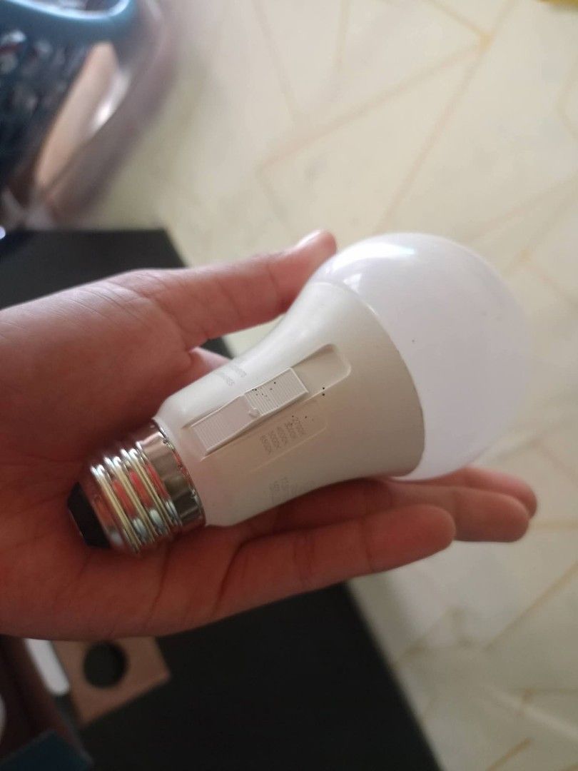 Feit Electric 4-Pack A21 LED Bulbs - Dimmable (Category: Lighting) located in Naga. Submitted by jowakim19834948 (Listing ID 1463561808, Image 3). Description: - 4-pack Feit Electric A21 LED bulbs - 100W replacement, uses only 17.5W - Dimmable - Long lifespan: 15,000 hours - Adjustable color temperature: 2700K Soft White to 6500K Cool Daylight (switch on bulb) - Ideal for any room in your home.