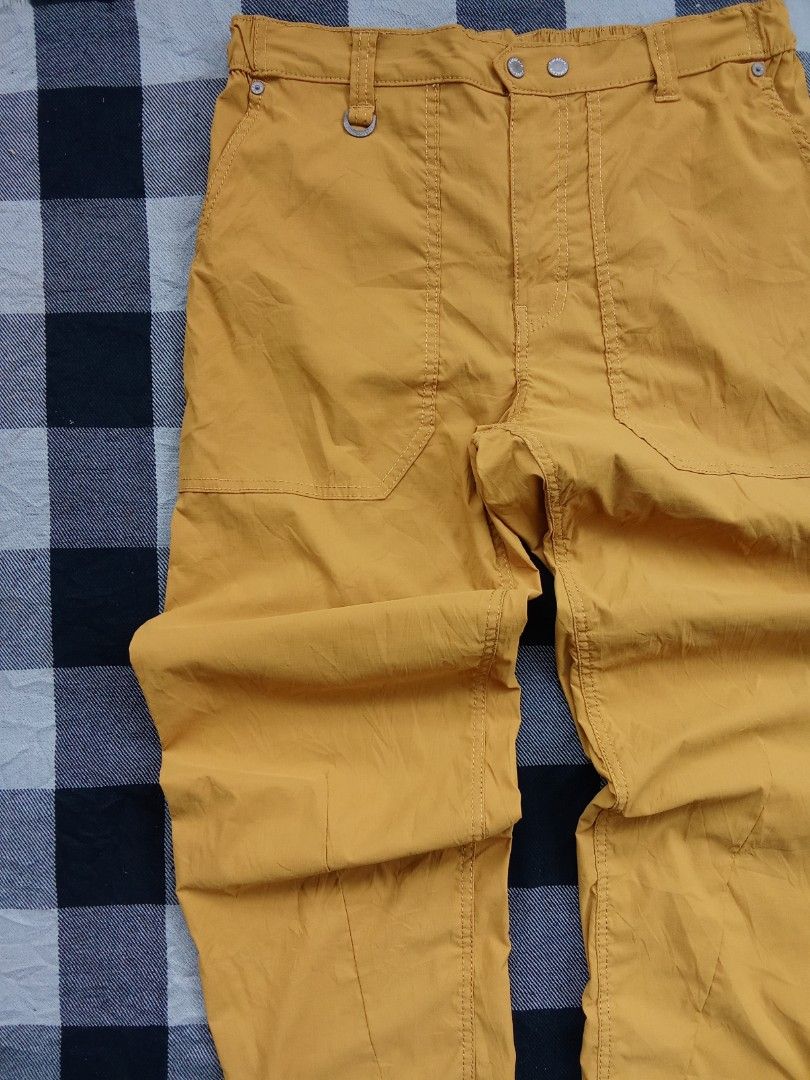 Fieldcore Utility pants (Category: Trousers) located in Polomolok. Submitted by timog_high_ice_v2 (Listing ID 1463668082, Image 2). Description: - Nylon Material - Size L - Waist 32-34 - Length 41.5 - Lightweight - Easy to Dry Solid 🫶.