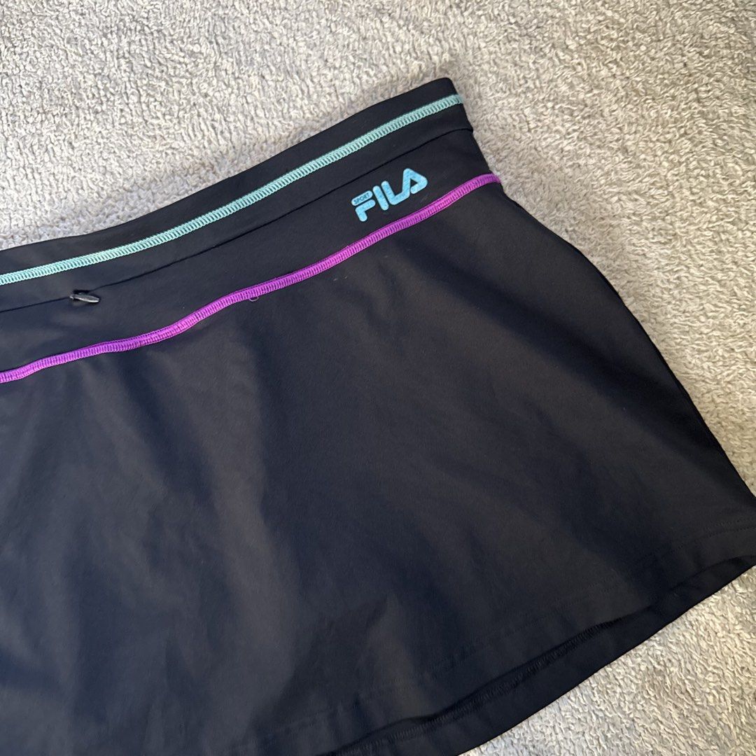 Fila athletic skort (M) (Category: Activewear) located in Vigan. Submitted by chiyannav (Listing ID 1463708002, Image 2). Description: .