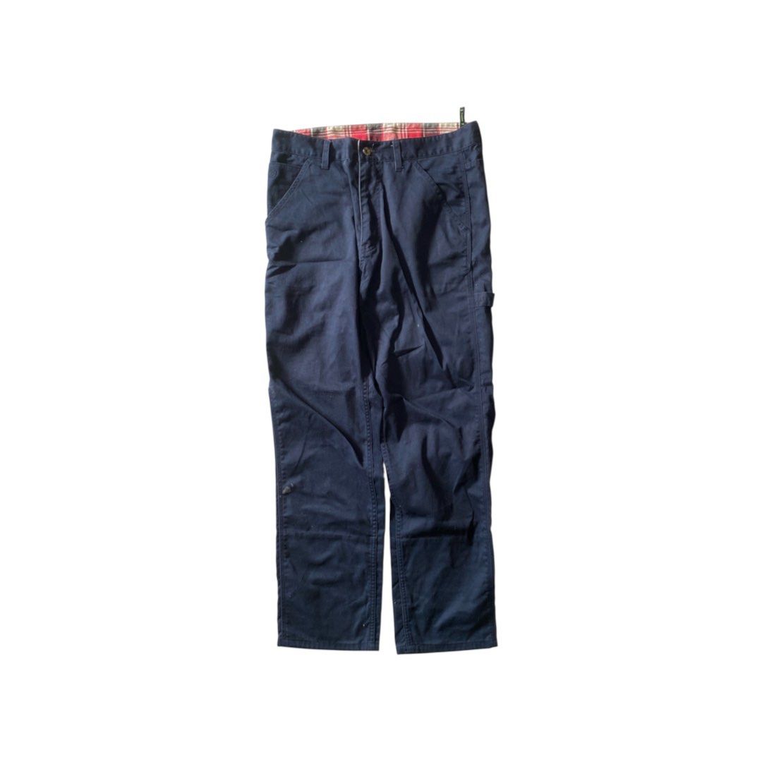 Fingerx Work Wear Carpenter Pants (Category: Jeans) located in Manila. Submitted by finofindthisart (Listing ID 1463641967, Image 1). Description: Length 40 Waist 32 Hem 7.5 Measured it by inches P799 Issue: N/A This is a pre-loved/thrifted items and may show minor signs of issue due to its vintage nature. Kindly manage expectations. No refunds or exchanges will be accepted. 📍Pasay City DM for inquiries..