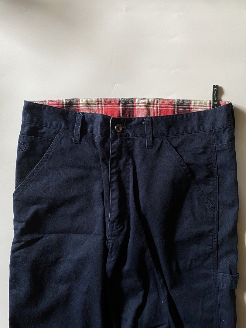Fingerx Work Wear Carpenter Pants (Category: Jeans) located in Manila. Submitted by finofindthisart (Listing ID 1463641967, Image 3). Description: Length 40 Waist 32 Hem 7.5 Measured it by inches P799 Issue: N/A This is a pre-loved/thrifted items and may show minor signs of issue due to its vintage nature. Kindly manage expectations. No refunds or exchanges will be accepted. 📍Pasay City DM for inquiries..