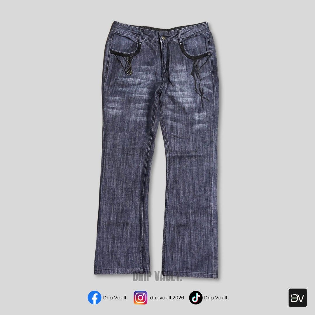 Fitted Jeans (Category: Jeans) located in Manila. Submitted by drip_vault.ph2026 (Listing ID 1463667457, Image 2). Description: Width 27-28 Length 37.5 Thighs 9 Leg hole 8 ⚠️PLEASE NOTE: 📍 Please allow 1-3 cm difference due to manual measurement 📍 Colors may slightly vary due to lighting and screen settings 📍PAYMENT FIRST, NO CASH ON DELIVERY 📍 Unli VC for your assurance 🧾 Payment: Gcash 🚚 Courier: J&T and Lalamove 📍 Location: San Juan Cit