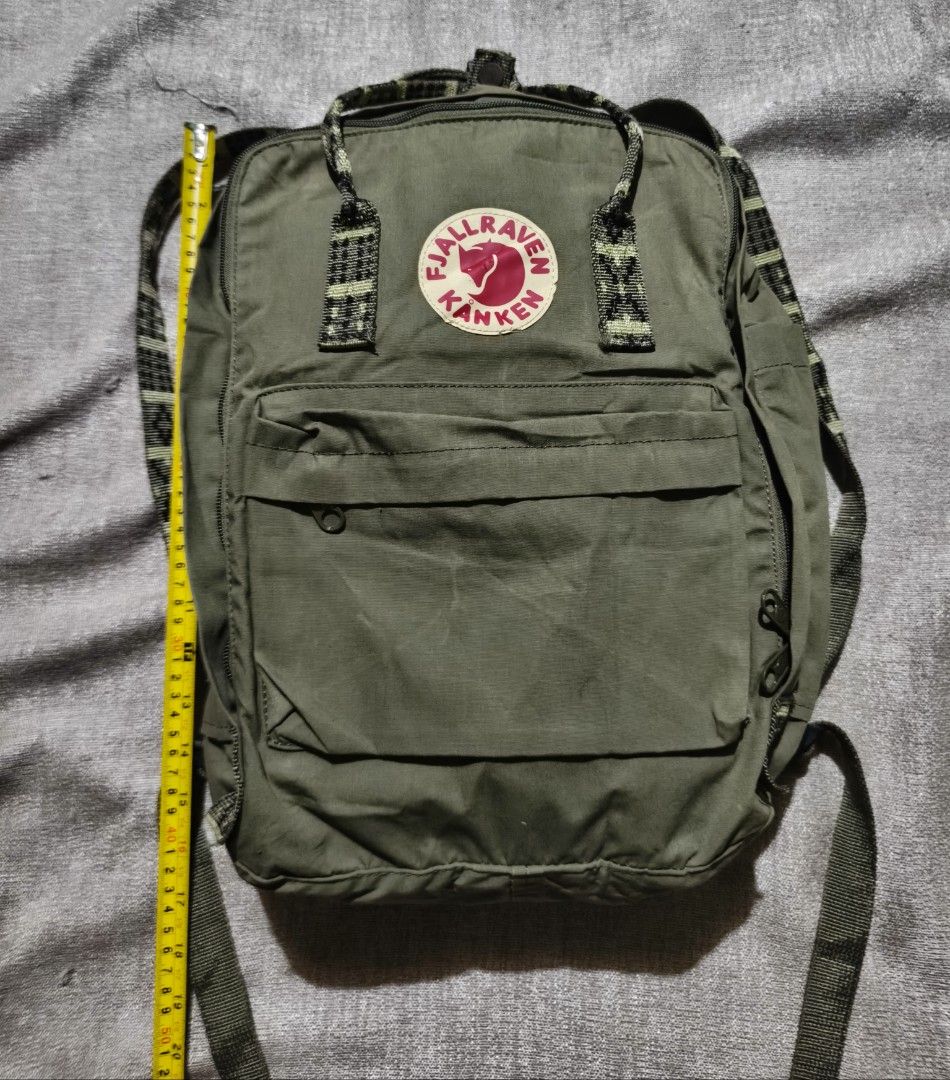 FJALL RAVEN KANKEN HUNTER GREEN BACKPACK (Category: Backpacks) located in General Santos City (Dadiangas). Submitted by prins_thrifts101 (Listing ID 1463573157, Image 2). Description: This item was bought sa Japan Surplus!! ‎ ‎Size ‎•Dimes In inches (17x13 ) ‎•Color rate 9.8/10 ‎•Excellent Condition ‎•Issue: last pic crack ang logo ‎ ‎Unli vouch unli vc with item ‎Payment first Jnt or Cod LBC ‎+SF ‎LOCATION: General Santos City, Mindanao, 9500 ‎ 