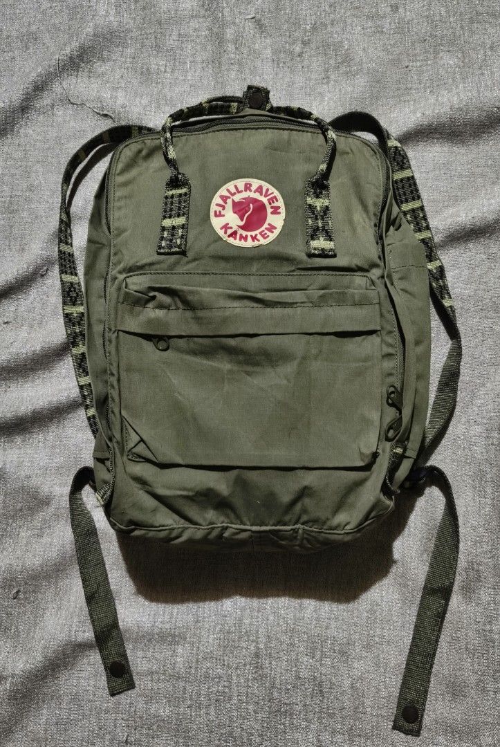 FJALL RAVEN KANKEN HUNTER GREEN BACKPACK (Category: Backpacks) located in General Santos City (Dadiangas). Submitted by prins_thrifts101 (Listing ID 1463573157, Image 1). Description: This item was bought sa Japan Surplus!! ‎ ‎Size ‎•Dimes In inches (17x13 ) ‎•Color rate 9.8/10 ‎•Excellent Condition ‎•Issue: last pic crack ang logo ‎ ‎Unli vouch unli vc with item ‎Payment first Jnt or Cod LBC ‎+SF ‎LOCATION: General Santos City, Mindanao, 9500 ‎ 