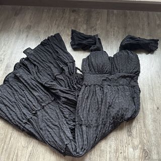(Category: ) located in . Submitted by clothesz (Listing ID 1463643895, Image 1). Description: .