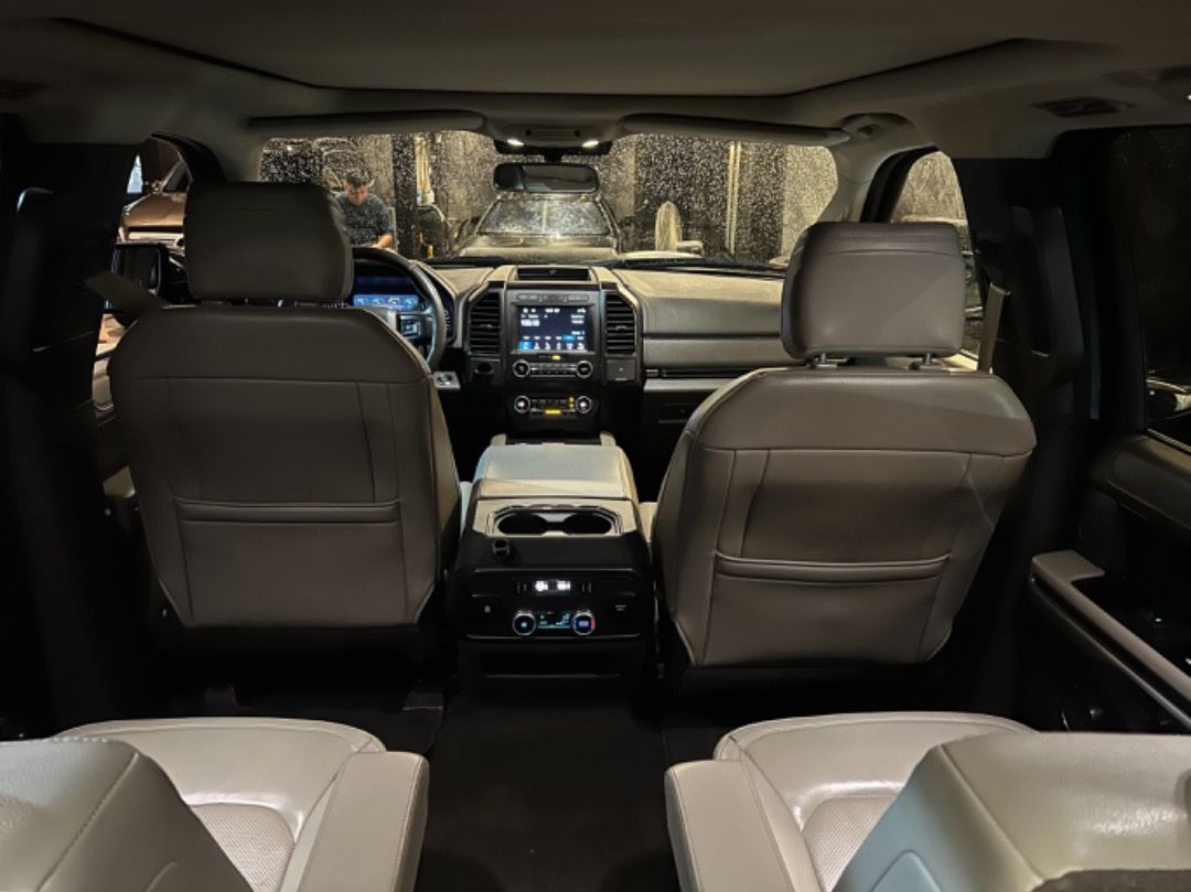 Ford Everest (Category: Used Cars) located in Caloocan City. Submitted by valuevehiclehub (Listing ID 1463590917, Image 3). Description: 2019 FORD EXPEDITION 2019 4x4 980K 📲 0️⃣9️⃣9️⃣8️⃣2️⃣9️⃣6️⃣0️⃣6️⃣3️⃣8️⃣.