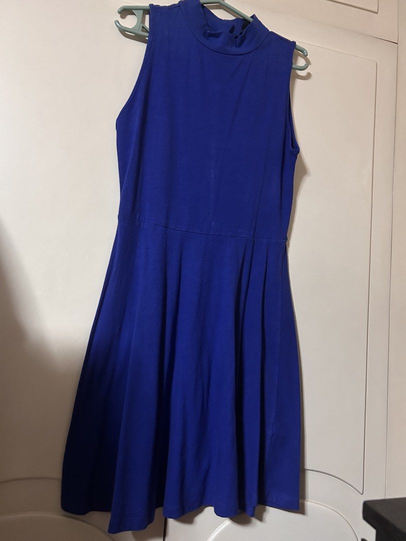 Forever 21 dress (Category: Dresses) located in Quezon City. Submitted by lunamond (Listing ID 1463691181, Image 1). Description: Very classy and nice fitting dress , fits for any occassion.