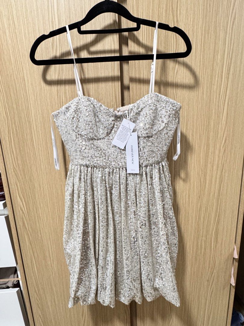 Forevernew Sequin Strapless mini dress BNWT (Category: Evening dresses & gowns) located in Tarlac. Submitted by annikafiffy (Listing ID 1463641547, Image 2). Description: .