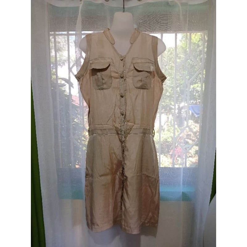 Forme dress (Category: Dresses) located in Naguilian. Submitted by impulsive.buyer02 (Listing ID 1463664258, Image 1). Description: small.