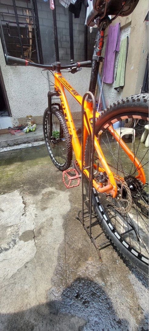 Foxter Moffit 27.5 (Category: Bicycles) located in Mandaluyong City. Submitted by hdvvv (Listing ID 1463606782, Image 2). Description: For Sale: Foxter Moffit 27.5 All stock components Gears and Brakes: Gear still functional. Brakes just stuck so it needs checking No major damage. Just dirty as it was stored did my best to clean it. RFS: change of hobby Pickup only: Mandaluyong .
