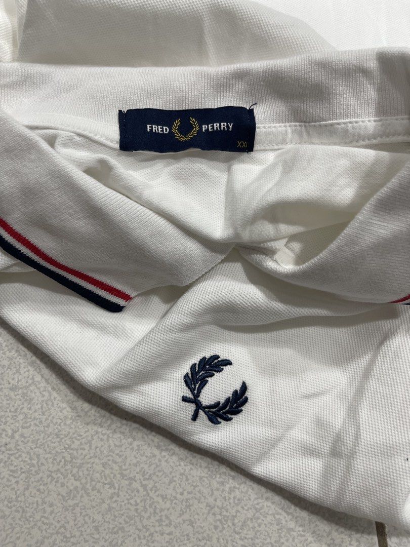 Fred Perry Poloshirt (Category: Tshirts & Polo Shirts ) located in Mandaue City. Submitted by MJ_80 (Listing ID 1463594841, Image 3). Description: Mens Fred Perry Poloshirt Size XXL Dimes: 24.5 X 31 See photos for measurements Color rate & Condition: 9.8/10 Price: 1,650 .