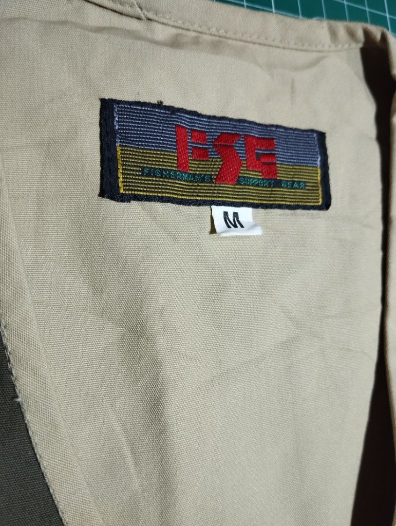 FSG Fishing Vest (Category: Vests) located in Makati City. Submitted by christhrift10 (Listing ID 1463608993, Image 3). Description: FSG Fishing Vest Medium on tag 20x20.5 Excellent condition P350+sf Loc.Olympia, Makati Pick-up or delivery Gcash ready if J&T.