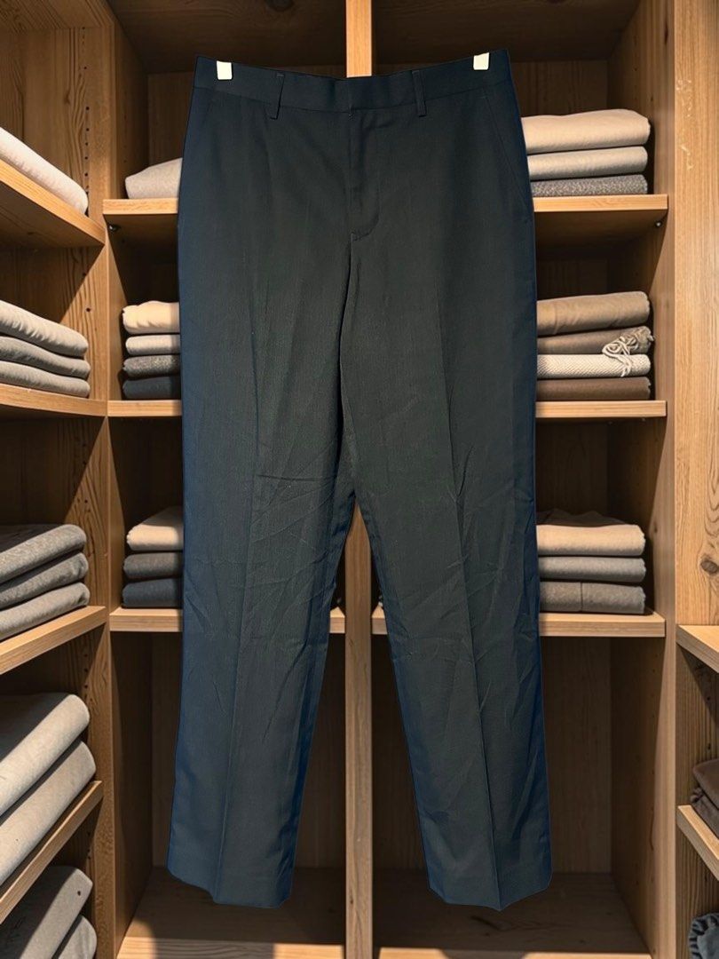 G2000 Mens Dark Gray Trouser 30 (Category: Trousers) located in Caloocan City. Submitted by marcapina2211 (Listing ID 1463720705, Image 1). Description: G2000 Mens Dark Gray Trouser 30 Price: ₱550 (Free Sf) Dimes: 30 x 42 Thigh: 11.5 Hem: 8.5 No issue, excellent condition 📍Amparo North Caloocan.